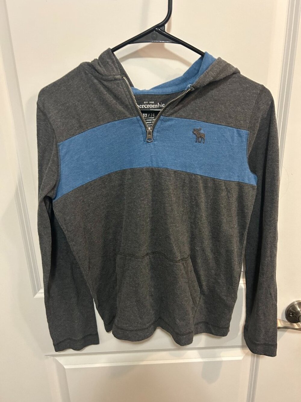 Abercrombie Kids Boys Gray Hooded Quarter Zip Sweatshirt Blue Stripe Moose Logo